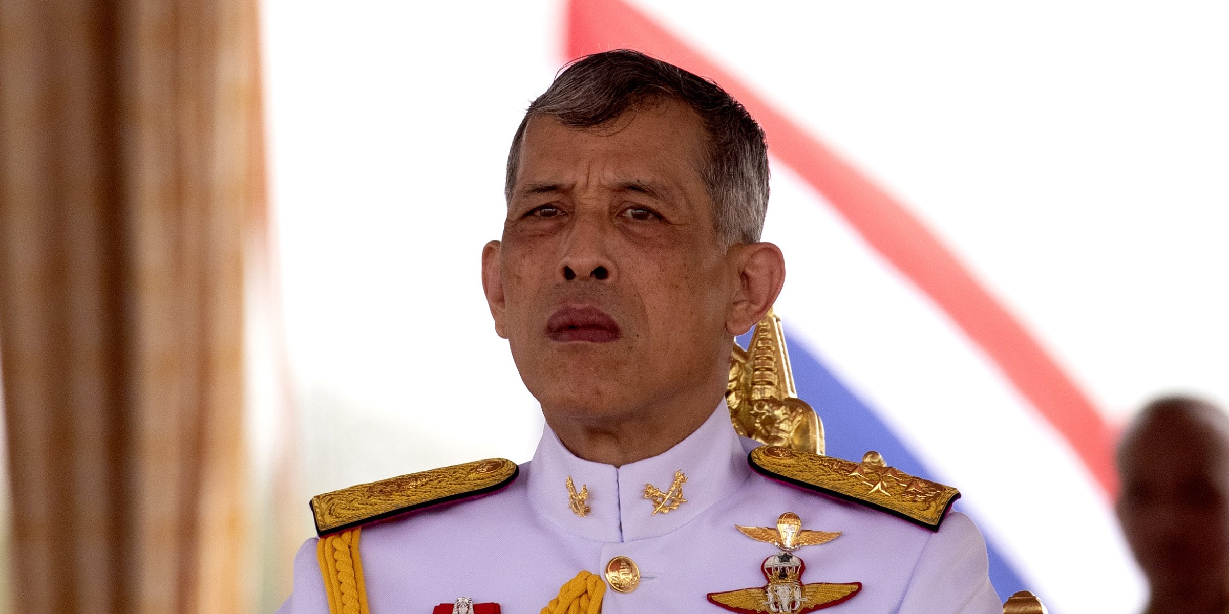 Thai king self-isolates in a luxury hotel with 20 women over COVID-19 fear | Daily Sabah