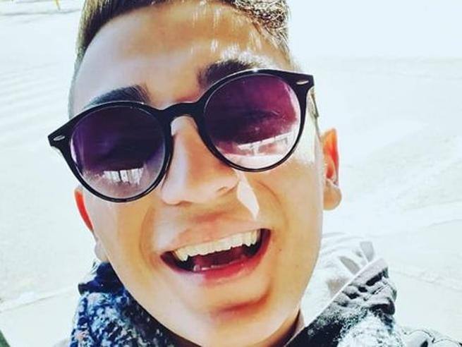 Torino, Orlando Merenda suicida a 18 anni: su Instagram la scritta choc «morte ai gay»- Corriere.it