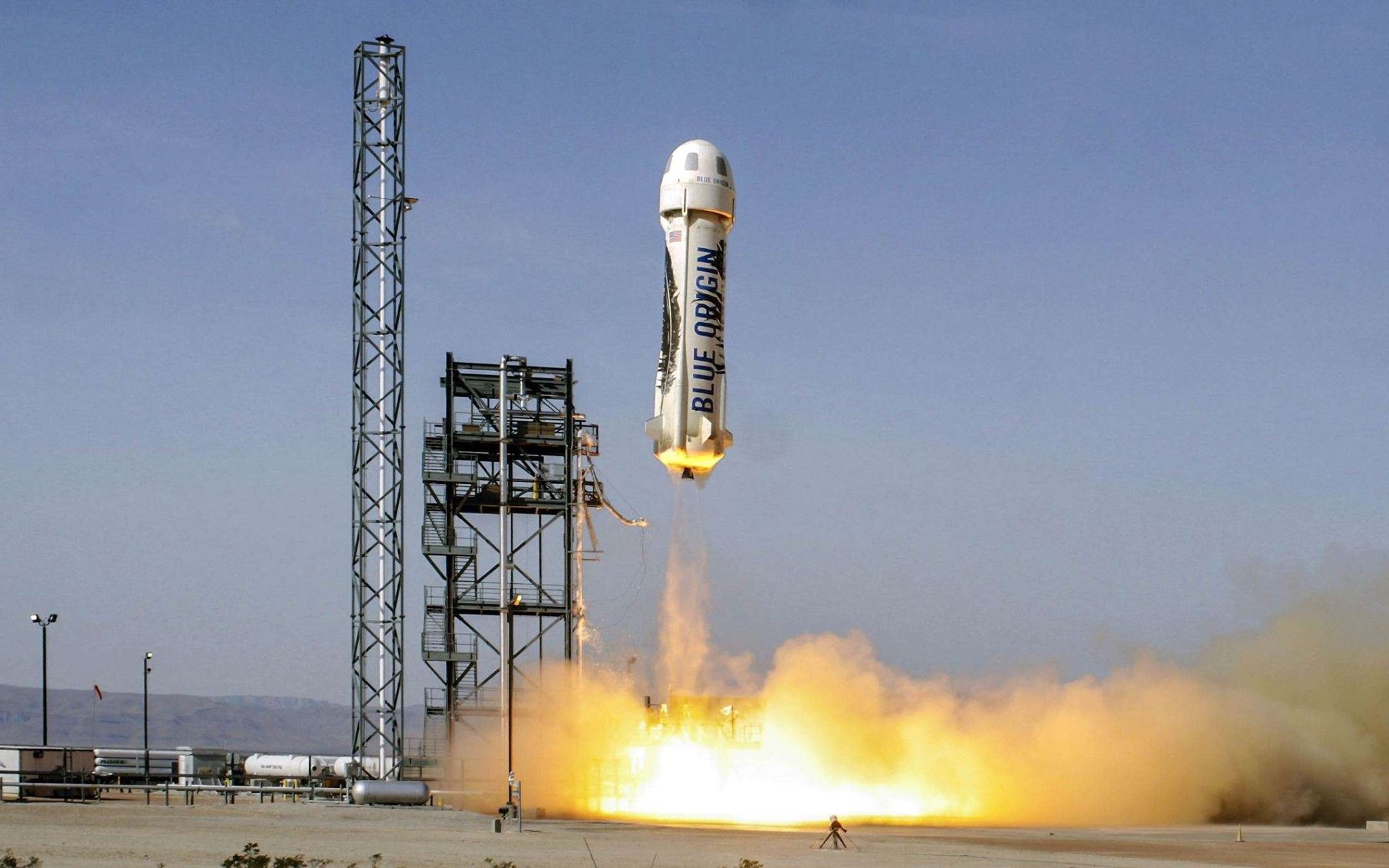 Jeff Bezos vola nello spazio con New Shepard! Un successo il primo volo suborbitale "turistico" a oltre 100Km di quota