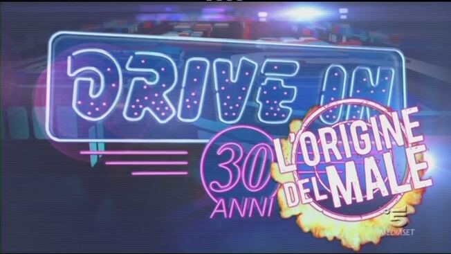 Drive In - 30 anni - Striscia la notizia Video | Mediaset Infinity